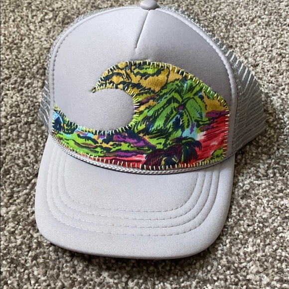 Accessories - Tropical wave trucker hat